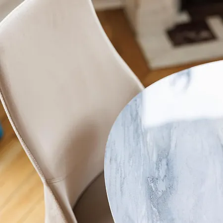 Le Palais De Leo Luxury Hyper Center 4p Balcony Ac דירה